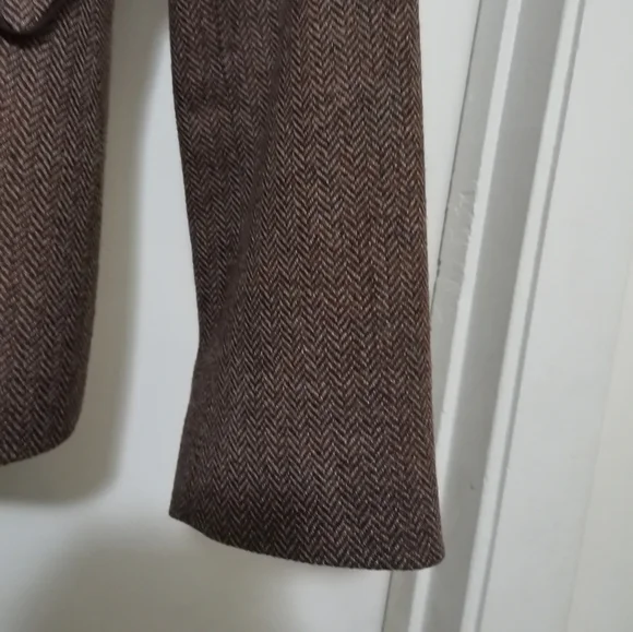 TAHARI BLAZER - Picture 5 of 9